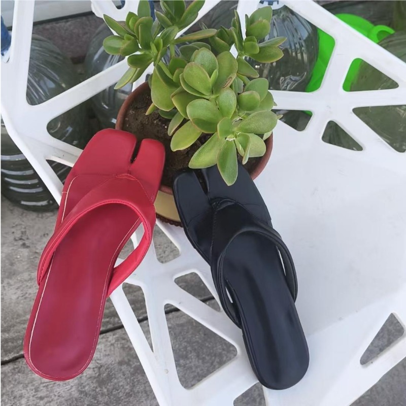 Women'S Shoes Toms - Sandal Bakiak Datar Jari Kaki Terpisah