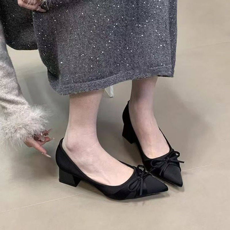Sepatu Retro Setengah Panjang  - Women'S Shoes In Fashion ulasan dan harga