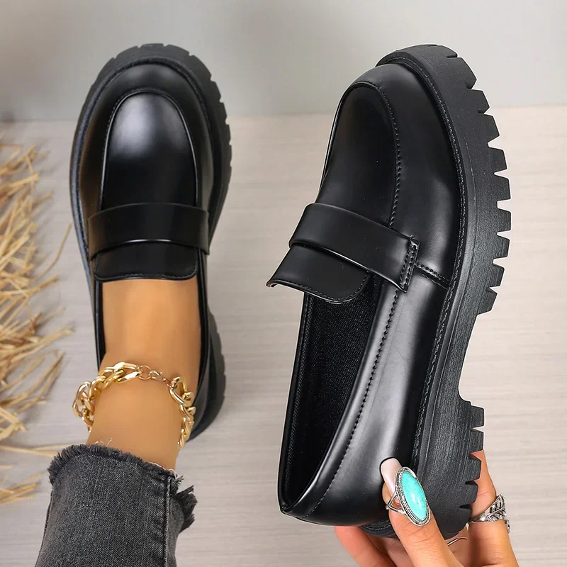 Sepatu Loafer Kulit PU Hitam U - Women Shoes Japan ulasan dan harga